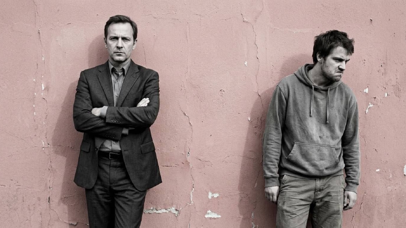 Successful vs. Unsuccessful Narcissists: Why Money Only Changes the Weapon